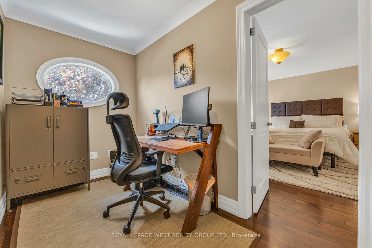 1321, Canford, Clarkson, Mississauga