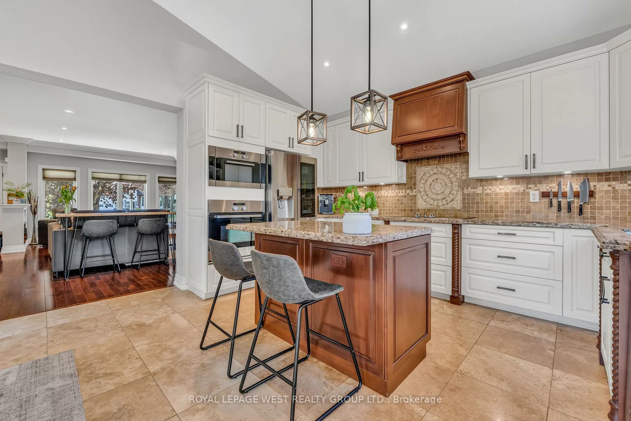 1321, Canford, Clarkson, Mississauga