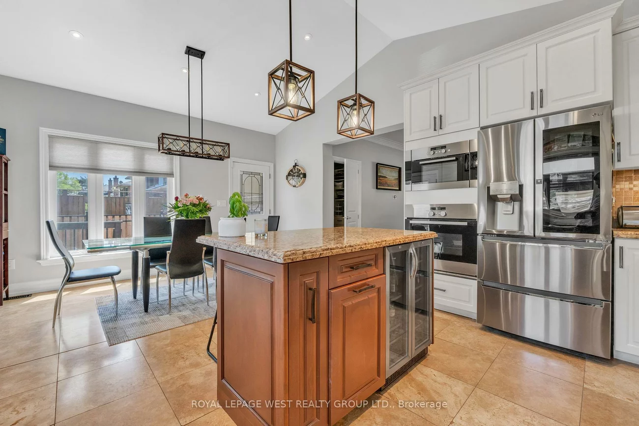 1321, Canford, Clarkson, Mississauga