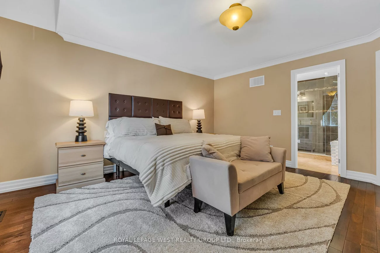 1321, Canford, Clarkson, Mississauga