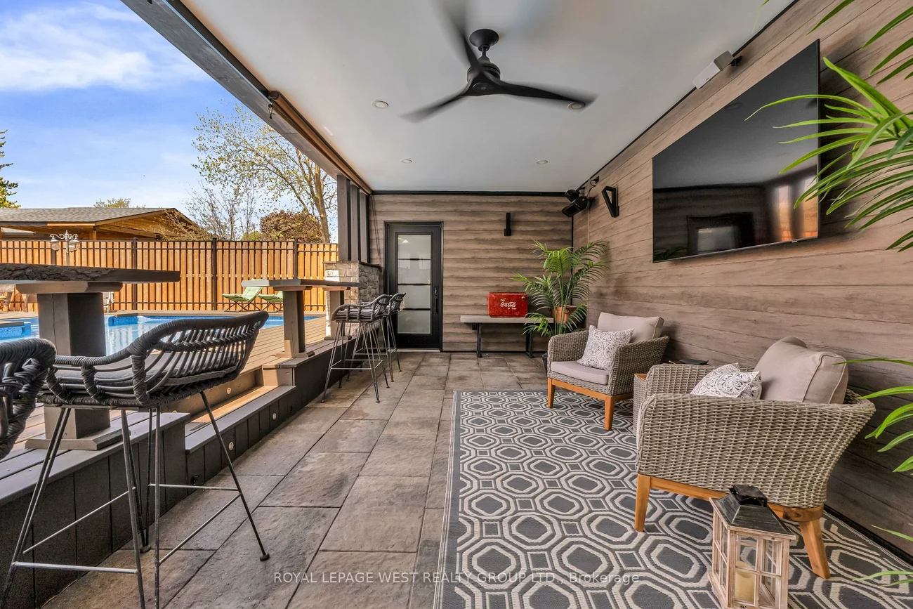 1321, Canford, Clarkson, Mississauga