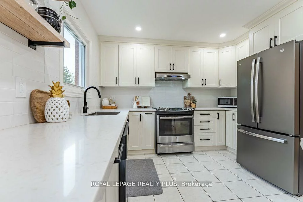 6792, Gracefield, Lisgar, Mississauga