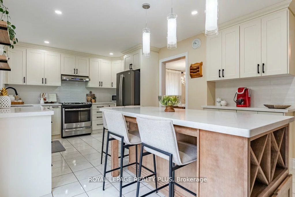 6792, Gracefield, Lisgar, Mississauga