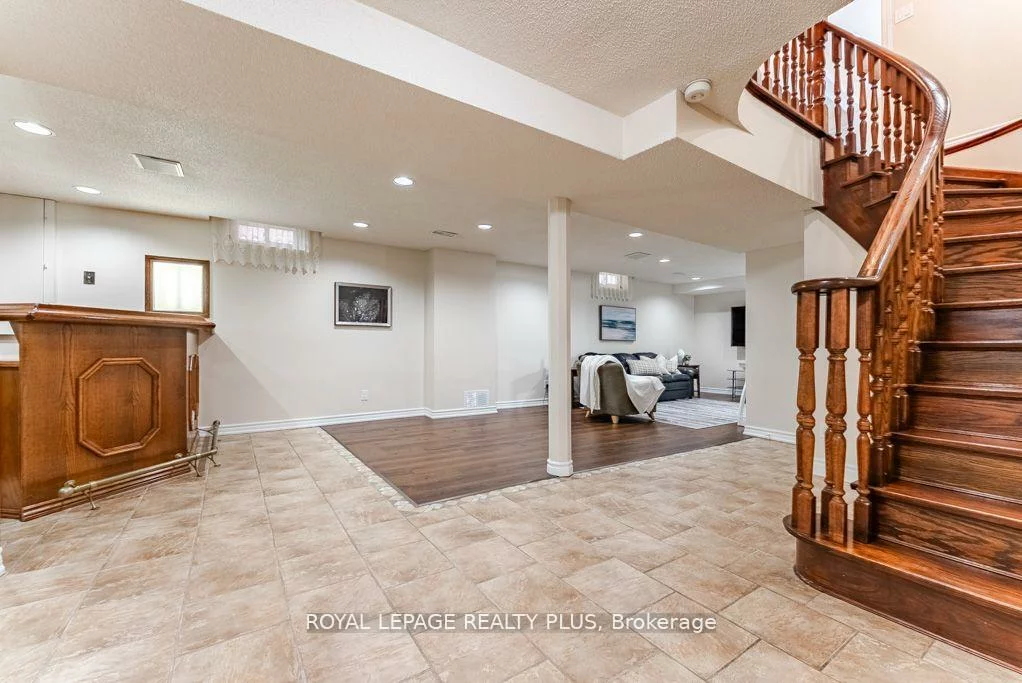 6792, Gracefield, Lisgar, Mississauga