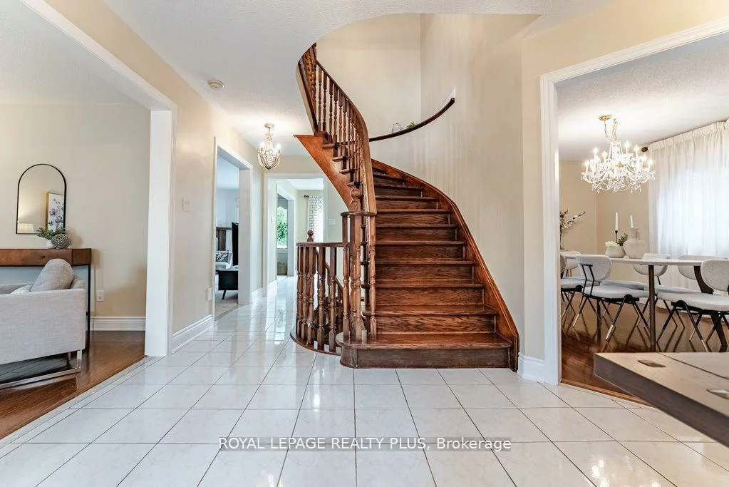6792, Gracefield, Lisgar, Mississauga