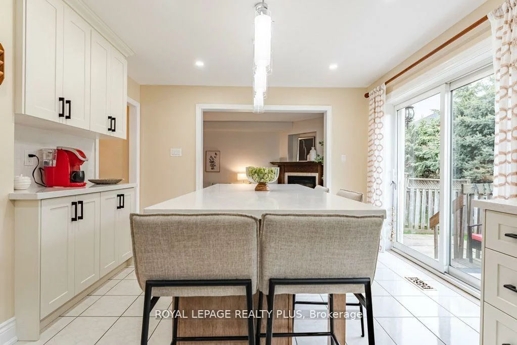 6792, Gracefield, Lisgar, Mississauga