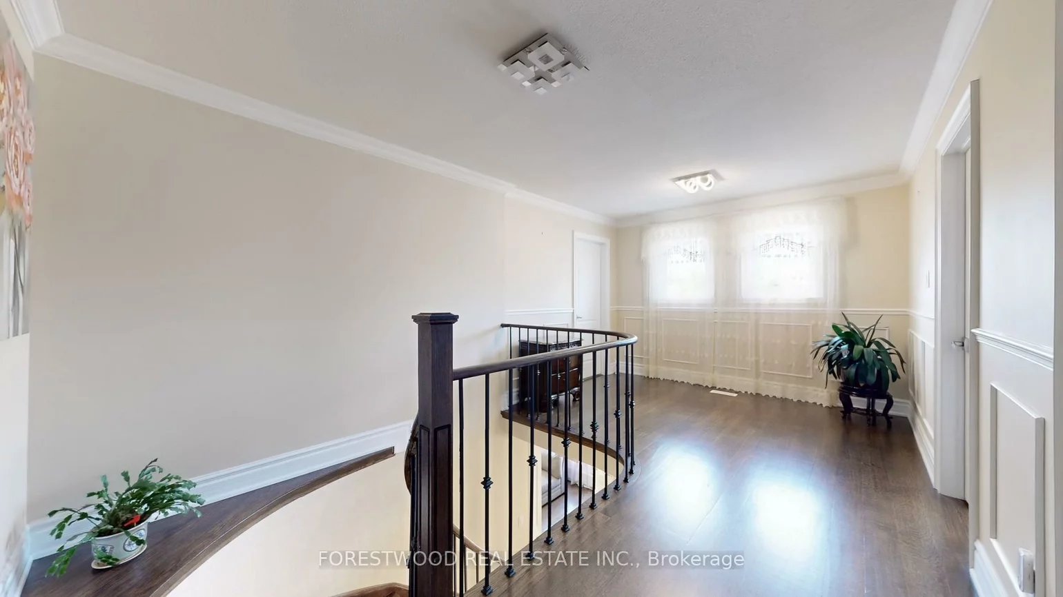 4449, Ashley, Hurontario, Mississauga