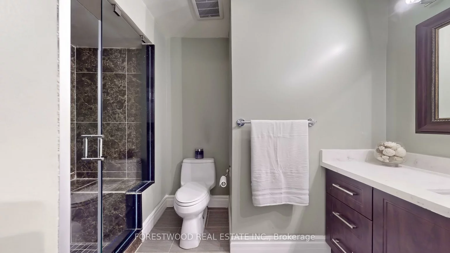 4449, Ashley, Hurontario, Mississauga
