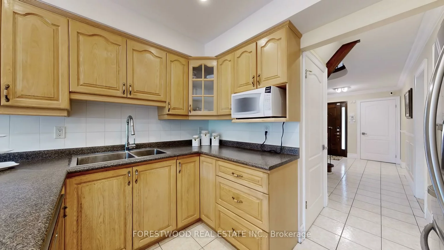 4449, Ashley, Hurontario, Mississauga