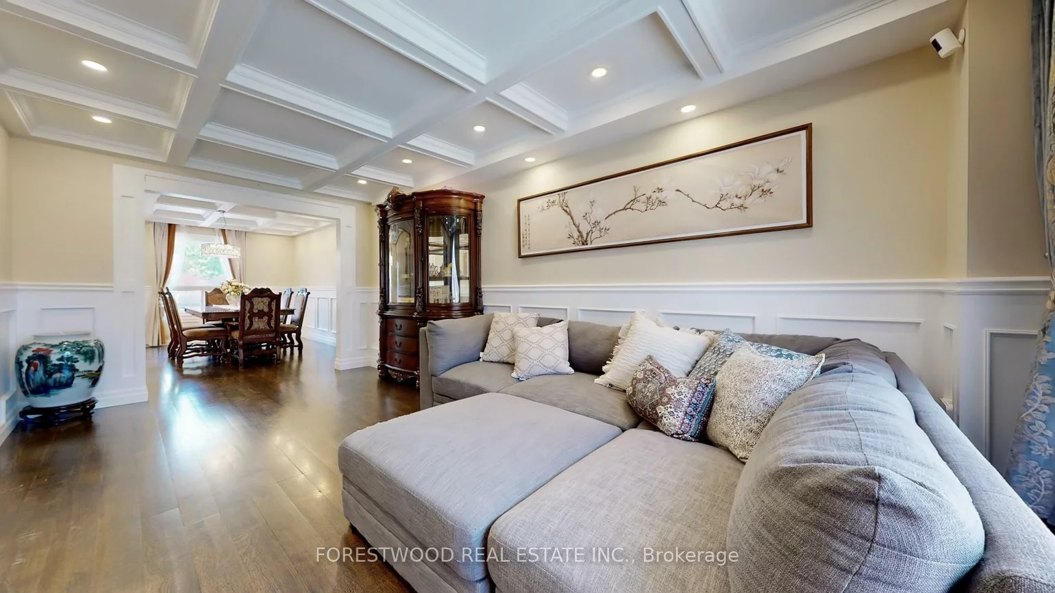4449, Ashley, Hurontario, Mississauga