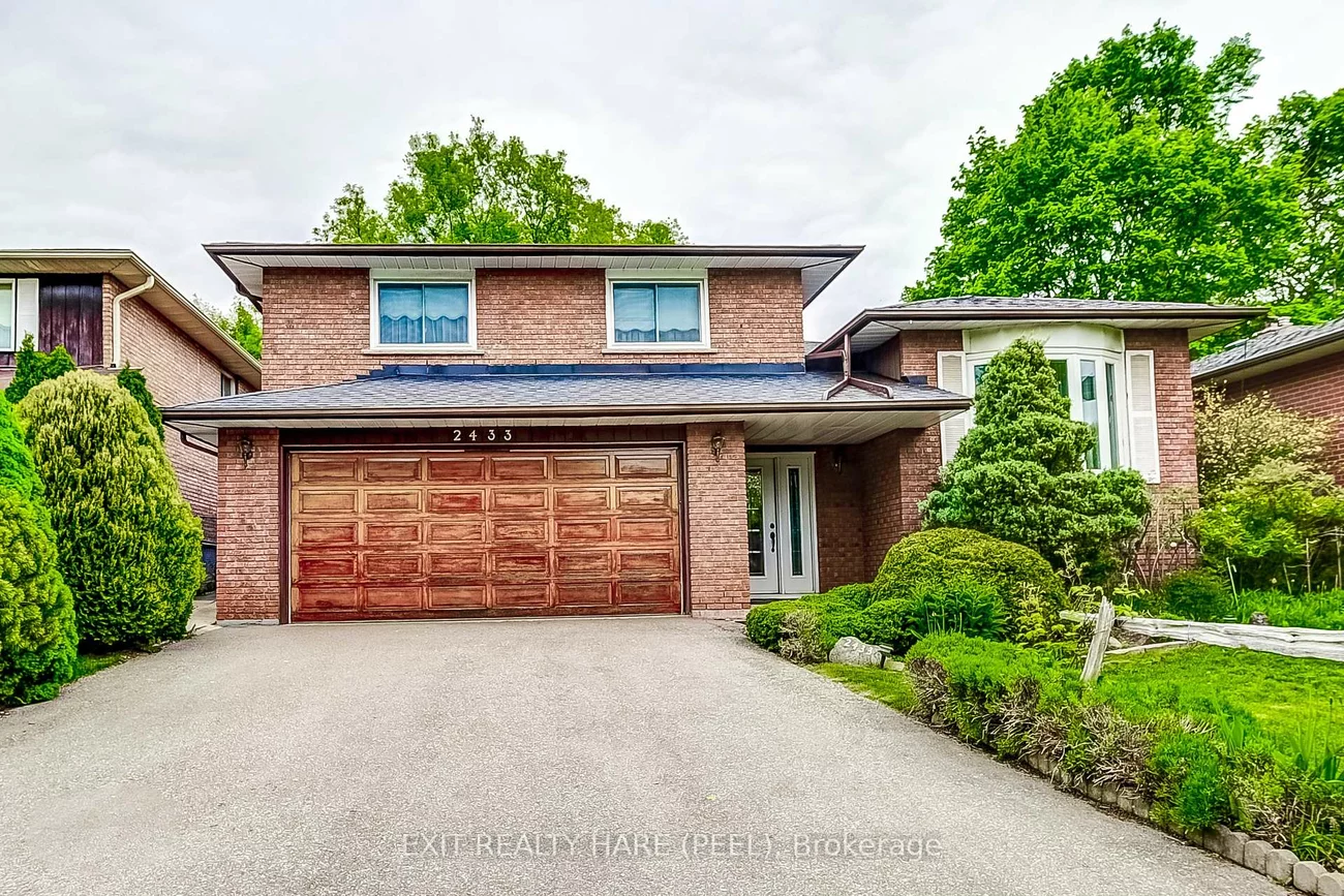 2433, Frayne, Cooksville, Mississauga