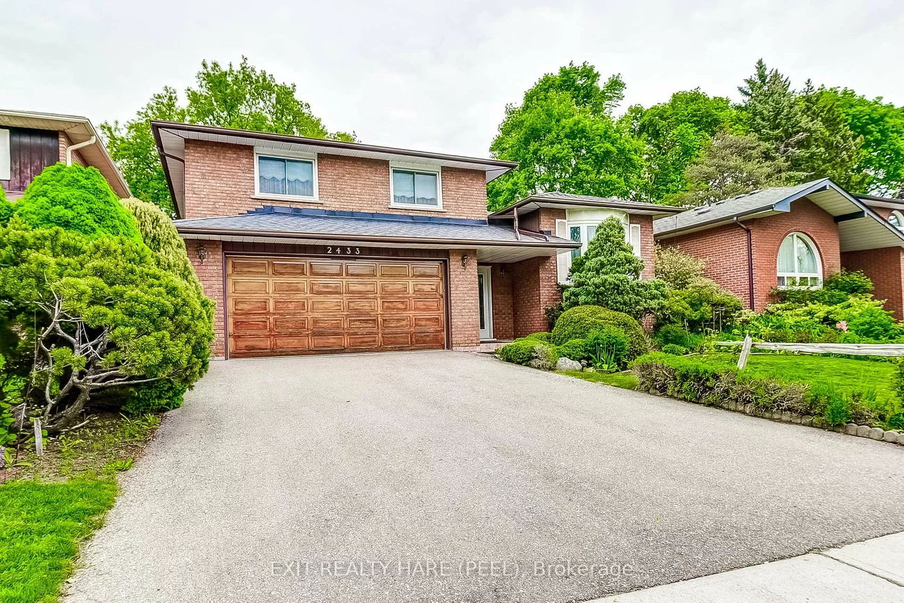 2433, Frayne, Cooksville, Mississauga