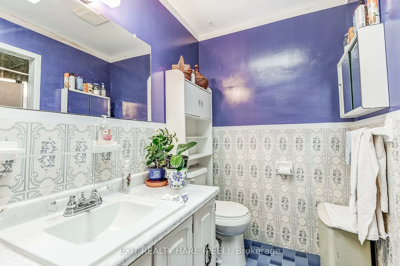 2433, Frayne, Cooksville, Mississauga