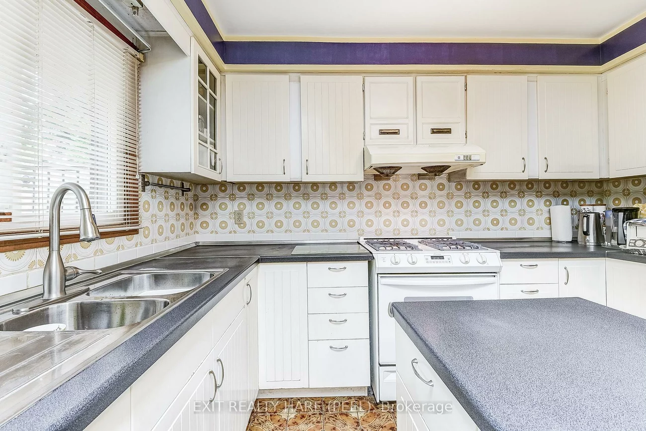 2433, Frayne, Cooksville, Mississauga