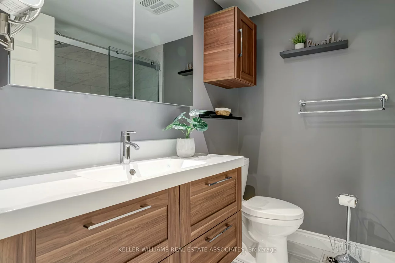 4108, Farnsworth, Erin Mills, Mississauga