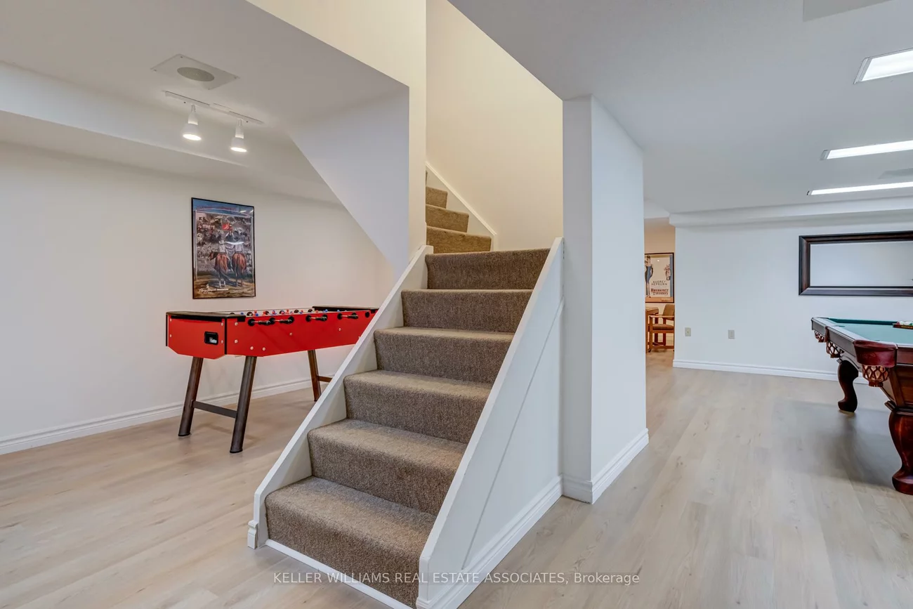 4108, Farnsworth, Erin Mills, Mississauga