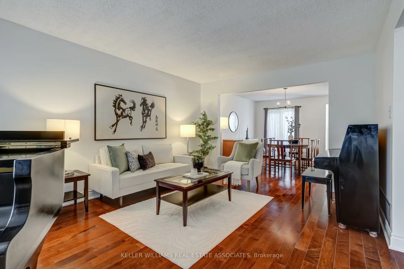 4108, Farnsworth, Erin Mills, Mississauga