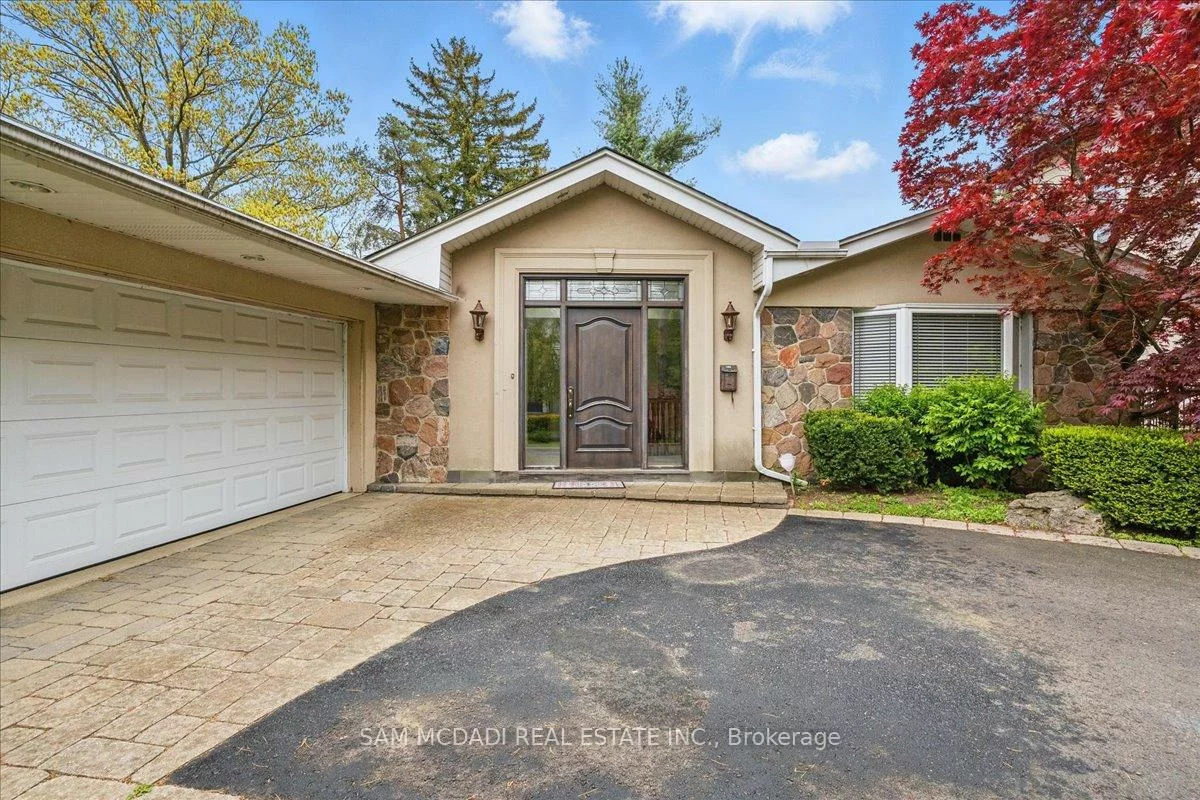 2076, Autumn Breeze, Cooksville, Mississauga
