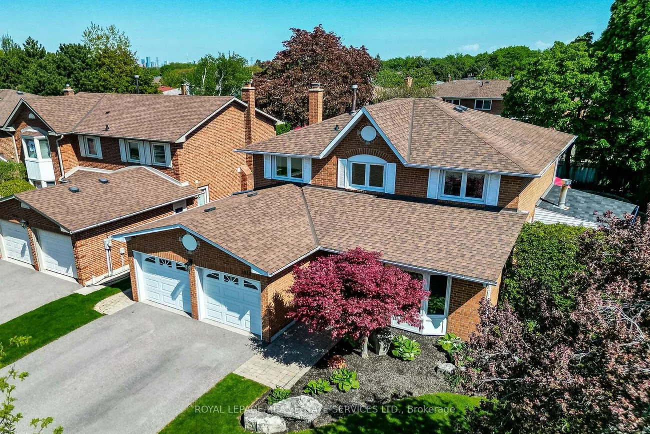 1532, Lovelady, Rathwood, Mississauga