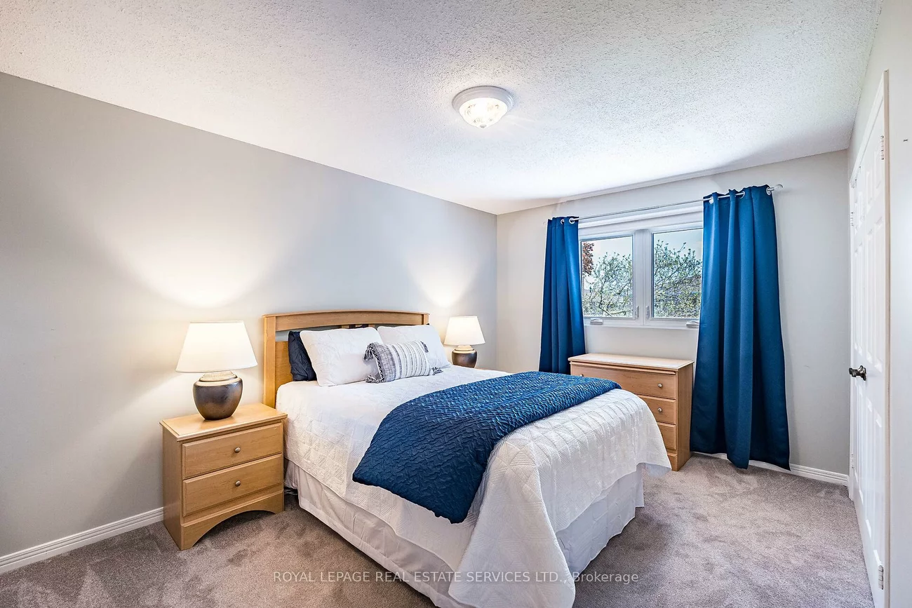 1532, Lovelady, Rathwood, Mississauga