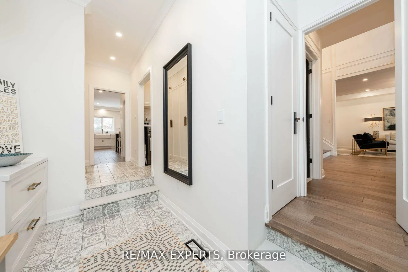 5380, Vail, Central Erin Mills, Mississauga