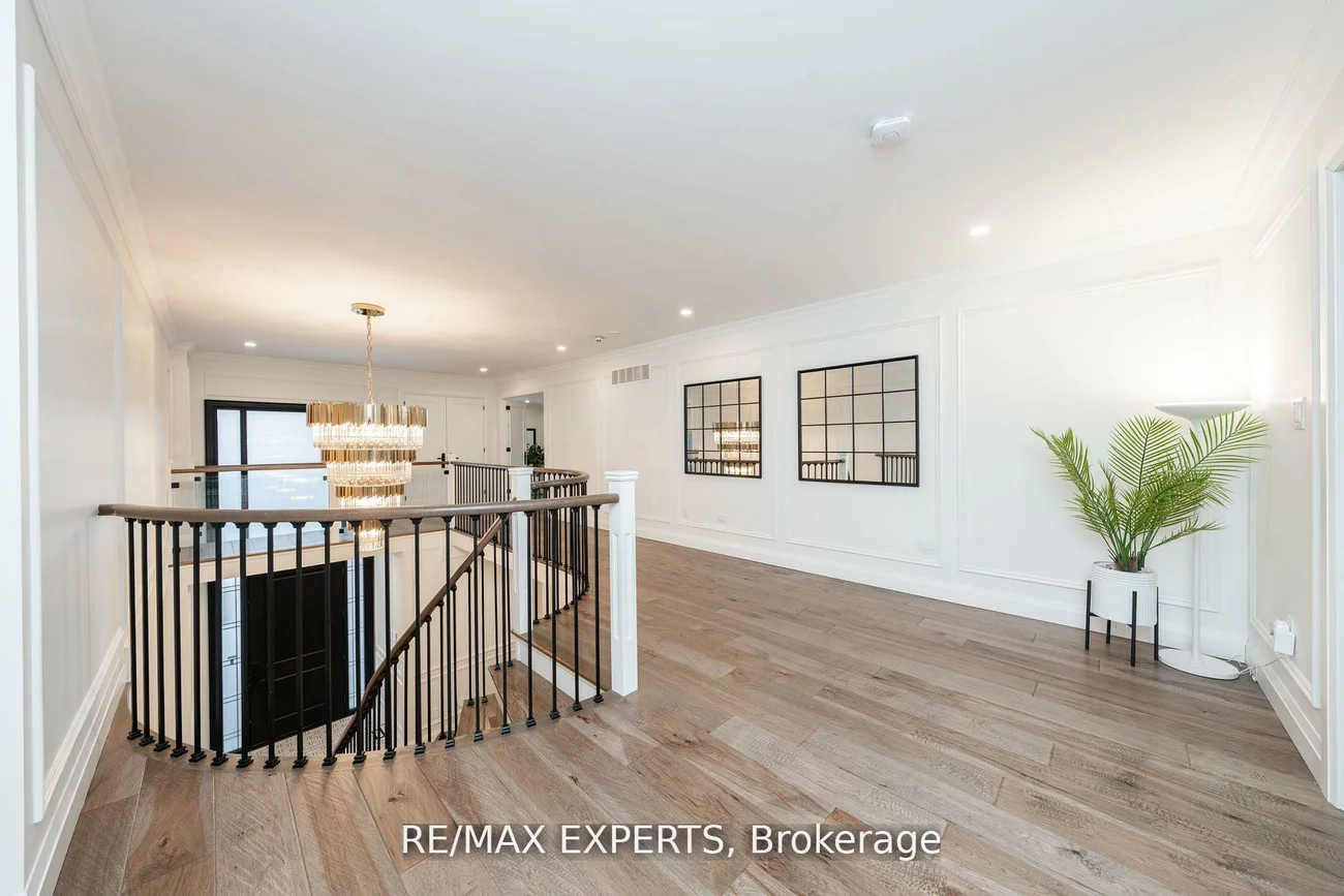 5380, Vail, Central Erin Mills, Mississauga