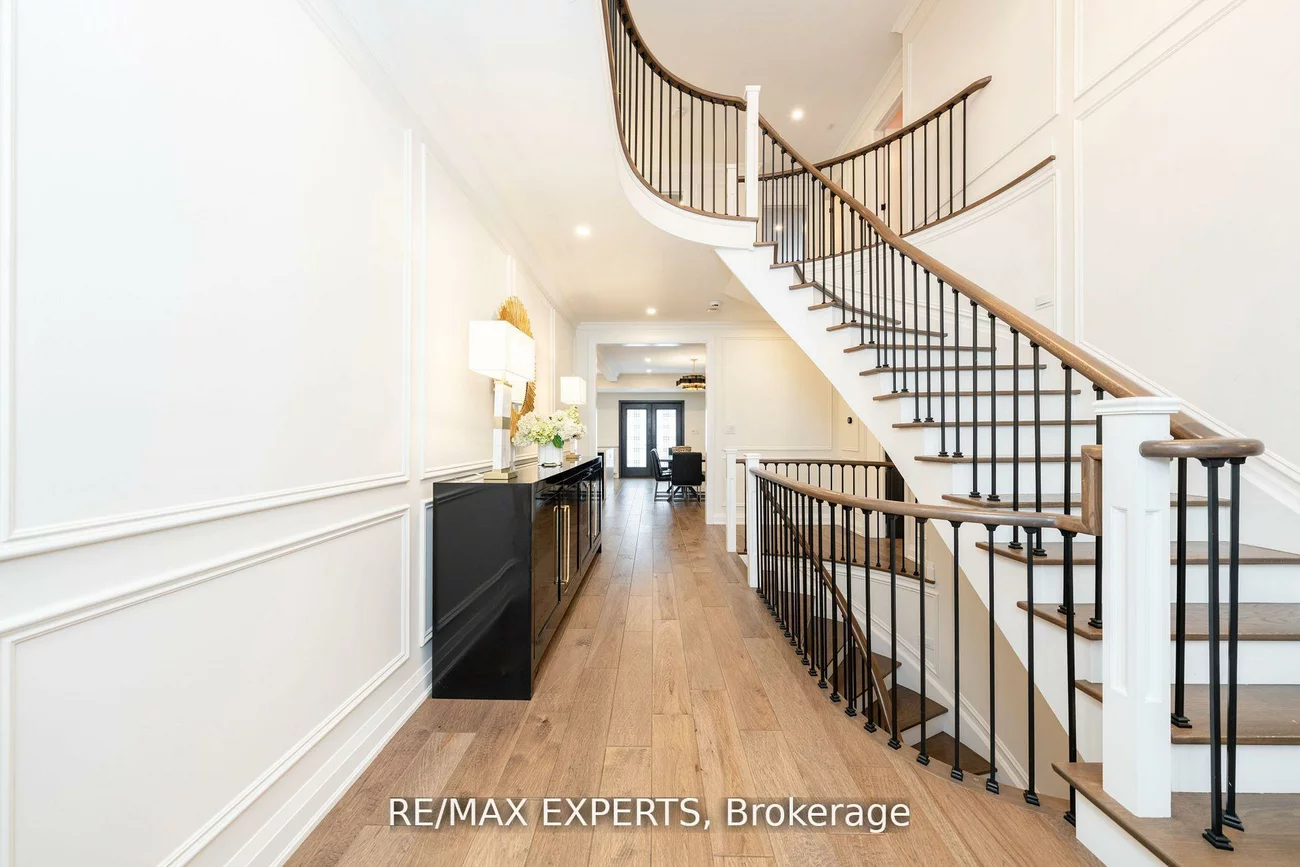 5380, Vail, Central Erin Mills, Mississauga