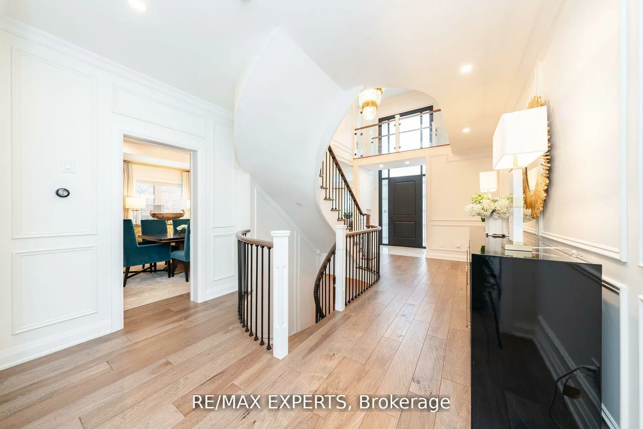 5380, Vail, Central Erin Mills, Mississauga