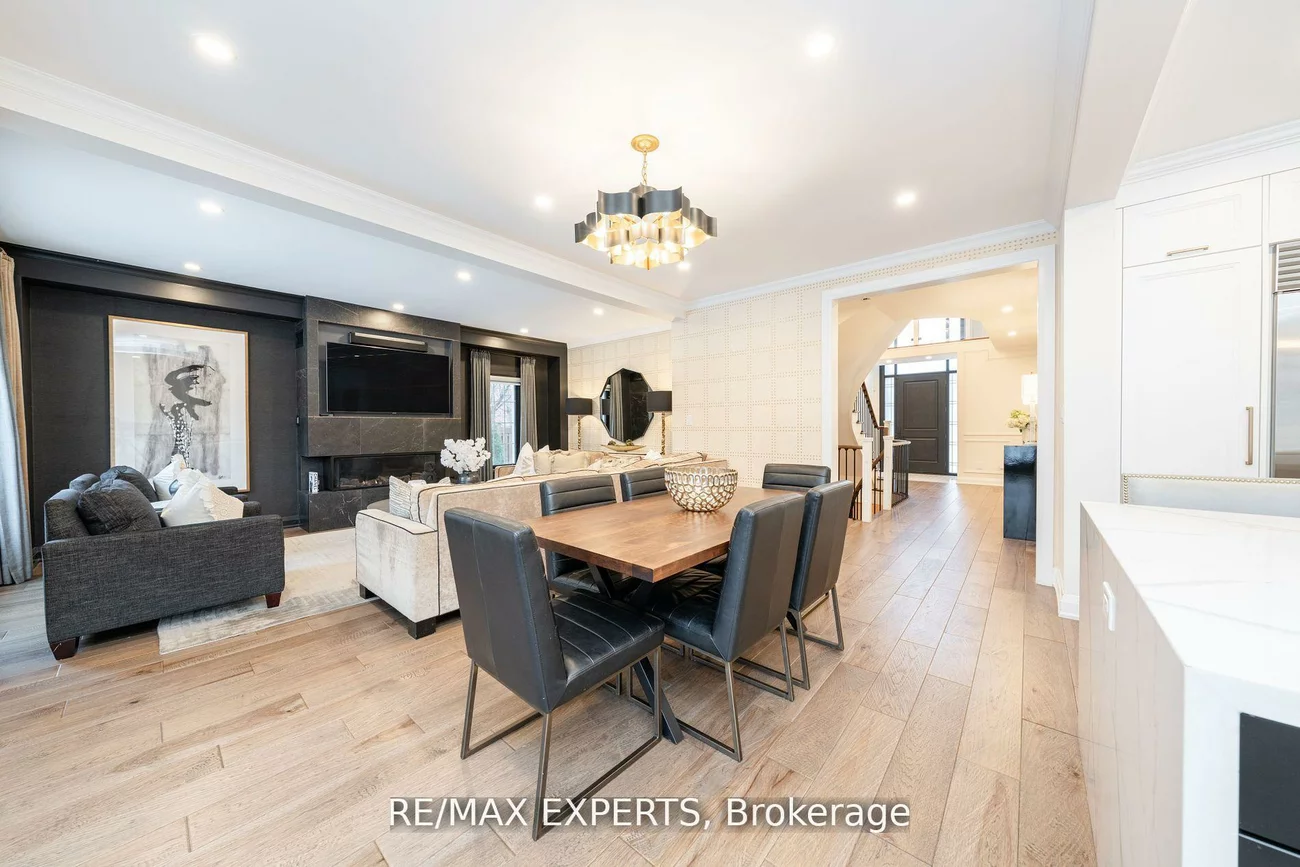 5380, Vail, Central Erin Mills, Mississauga