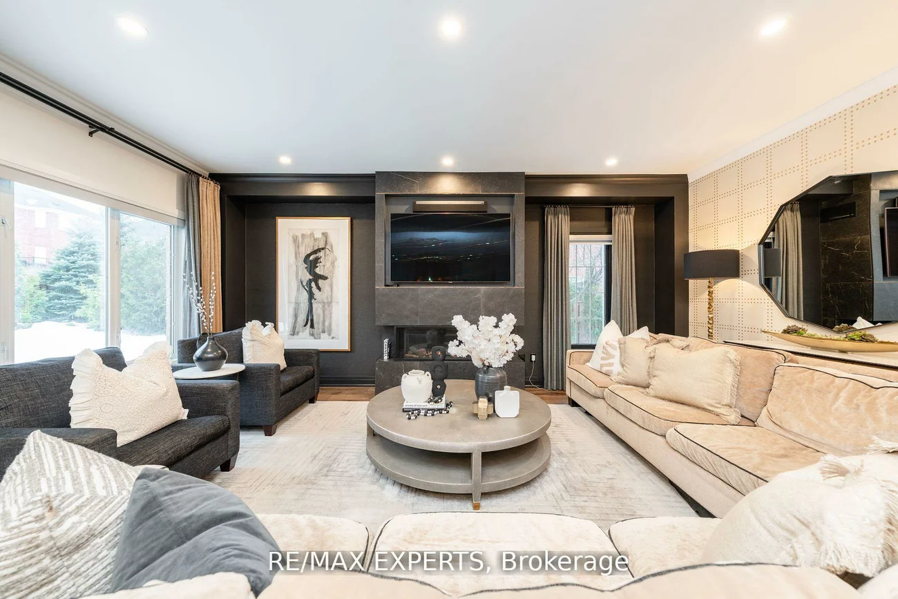 5380, Vail, Central Erin Mills, Mississauga
