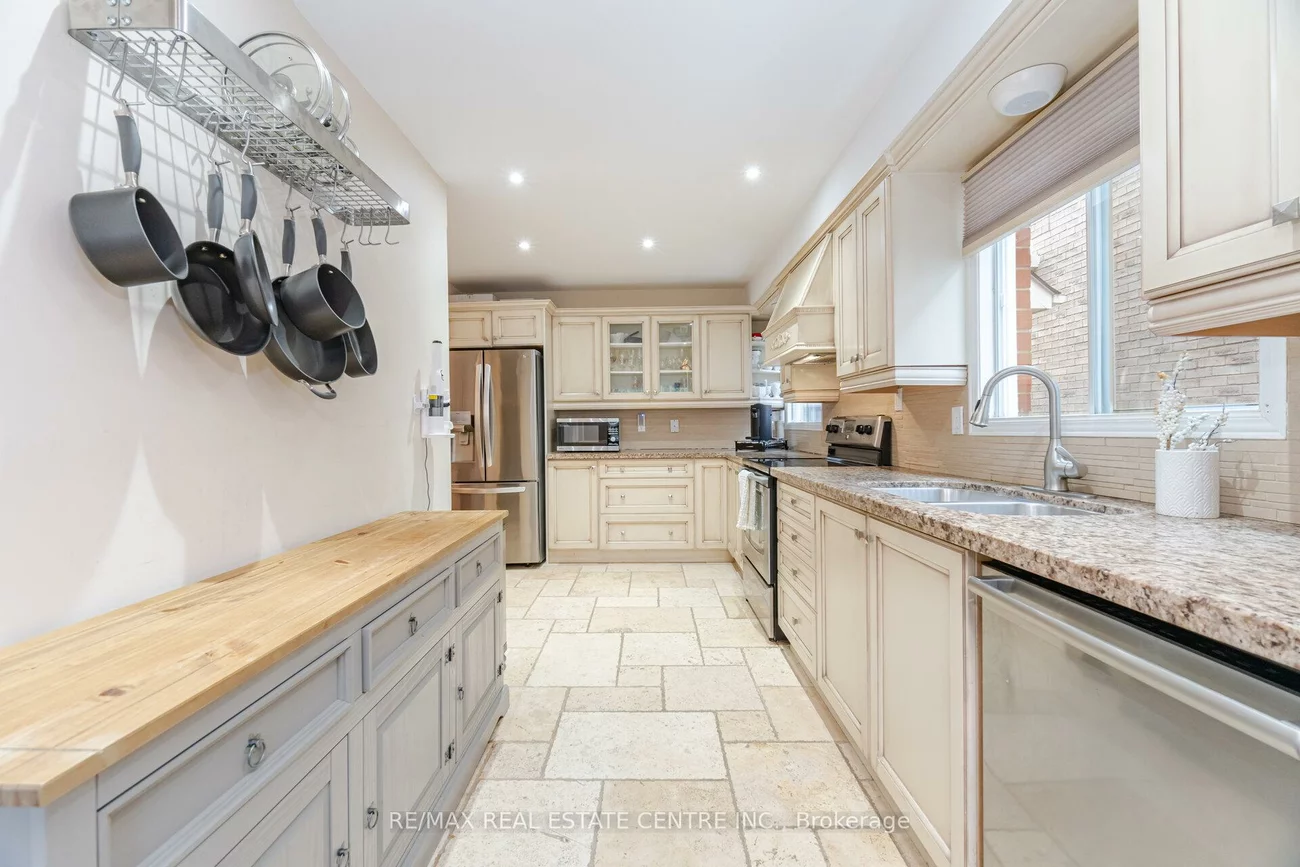 1196, Bough Beeches, Rathwood, Mississauga
