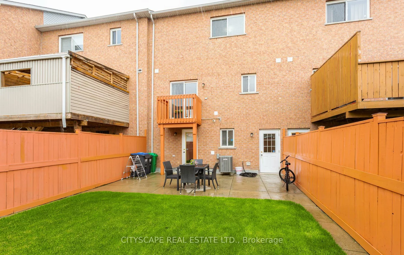 6607, Jazzy, Meadowvale Village, Mississauga
