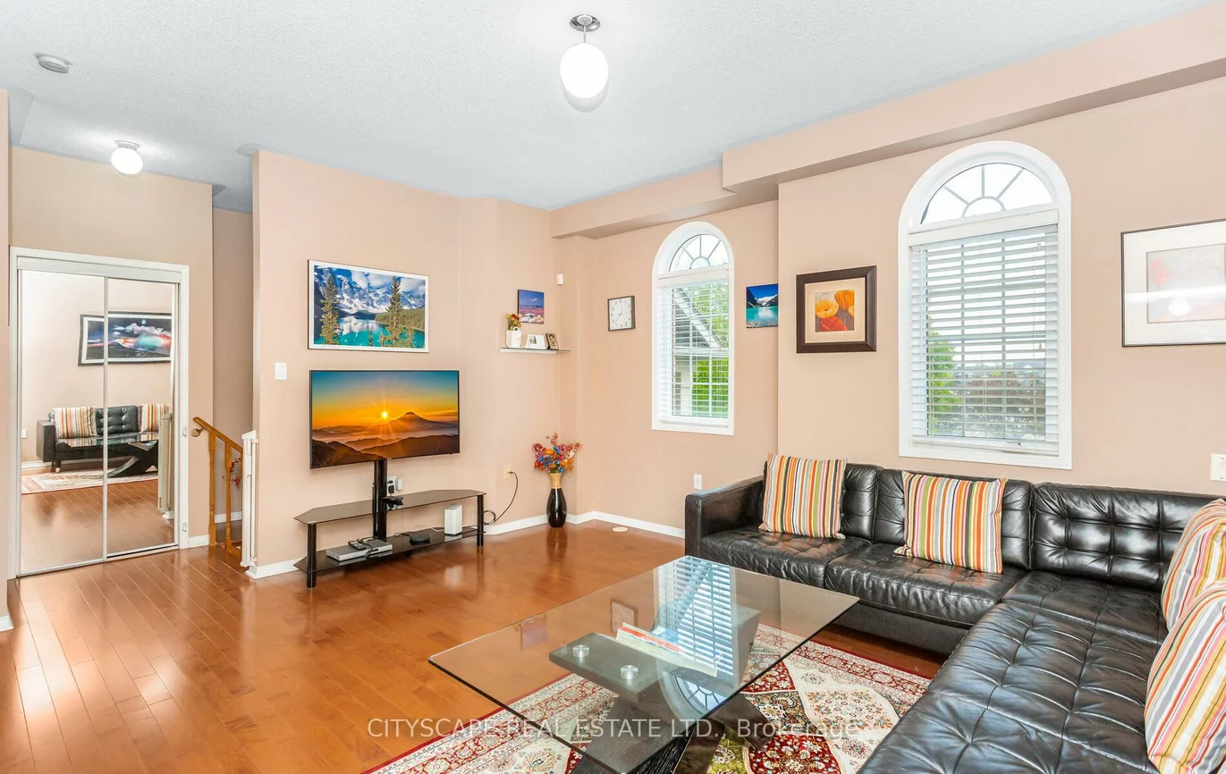 6607, Jazzy, Meadowvale Village, Mississauga