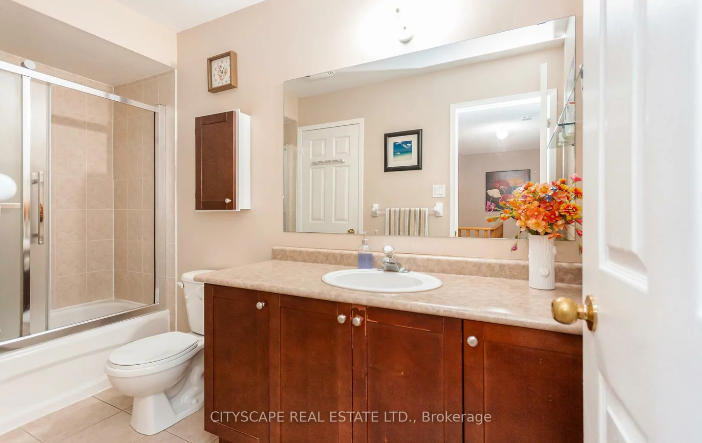6607, Jazzy, Meadowvale Village, Mississauga
