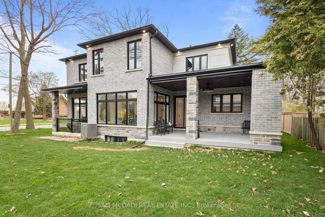 72, Oakes, Mineola, Mississauga