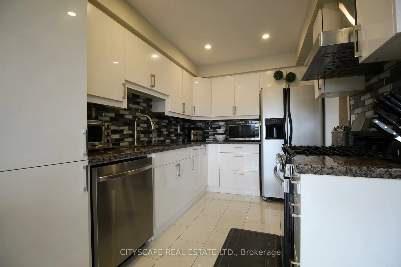 4712, Colombo, Churchill Meadows, Mississauga