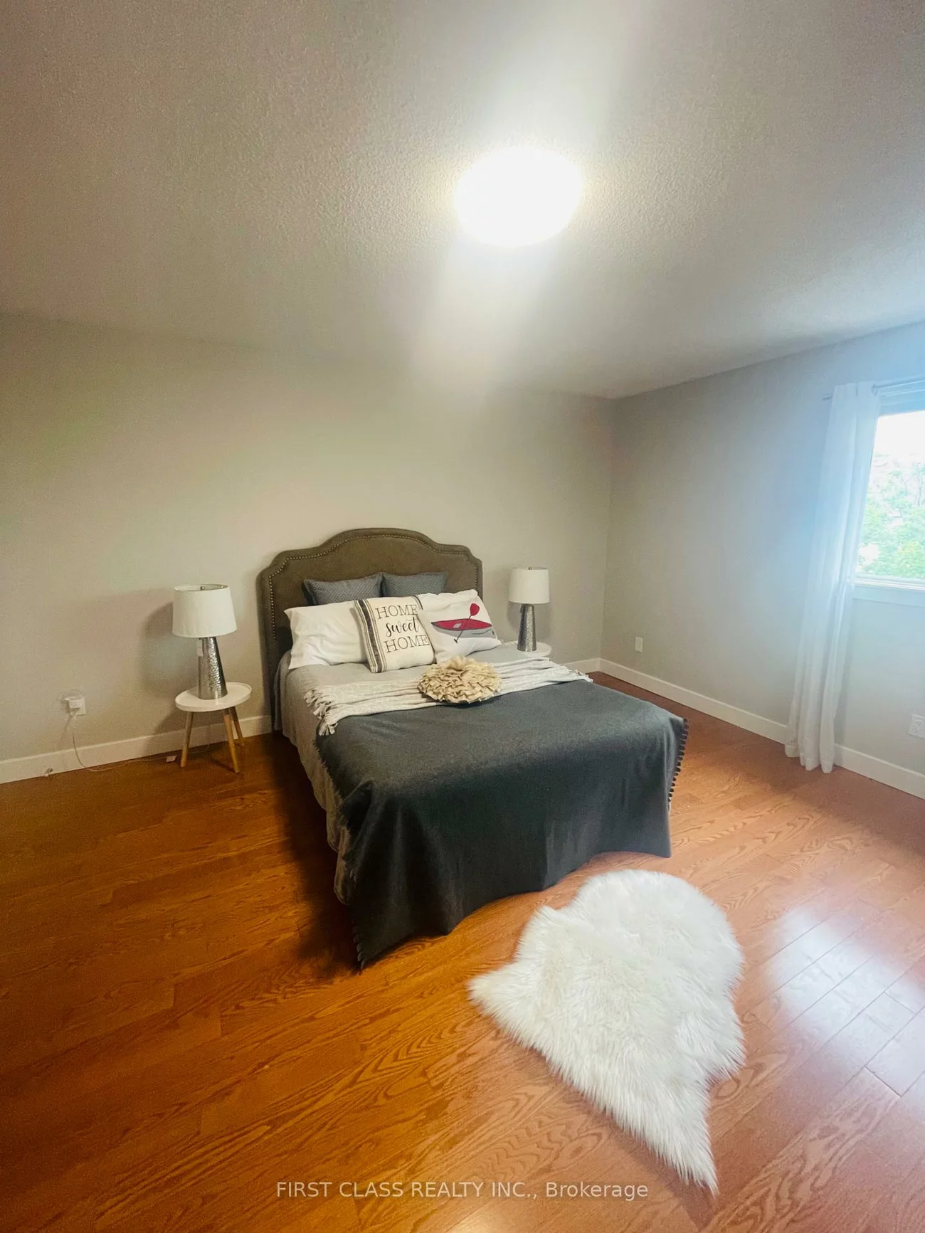 5893, Leeside, Central Erin Mills, Mississauga