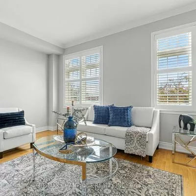7035, Rexwood, Malton, Mississauga