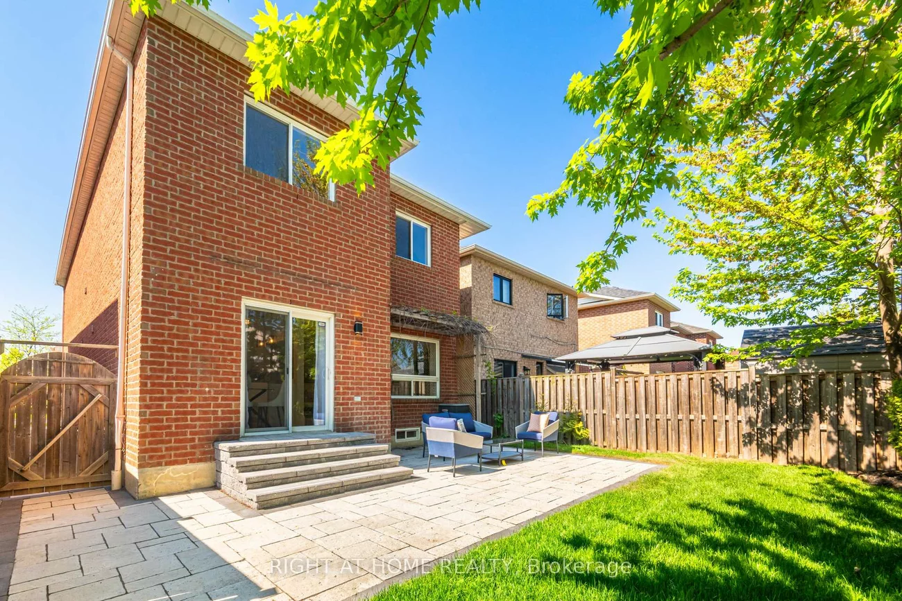 514, Huntington Ridge, Hurontario, Mississauga
