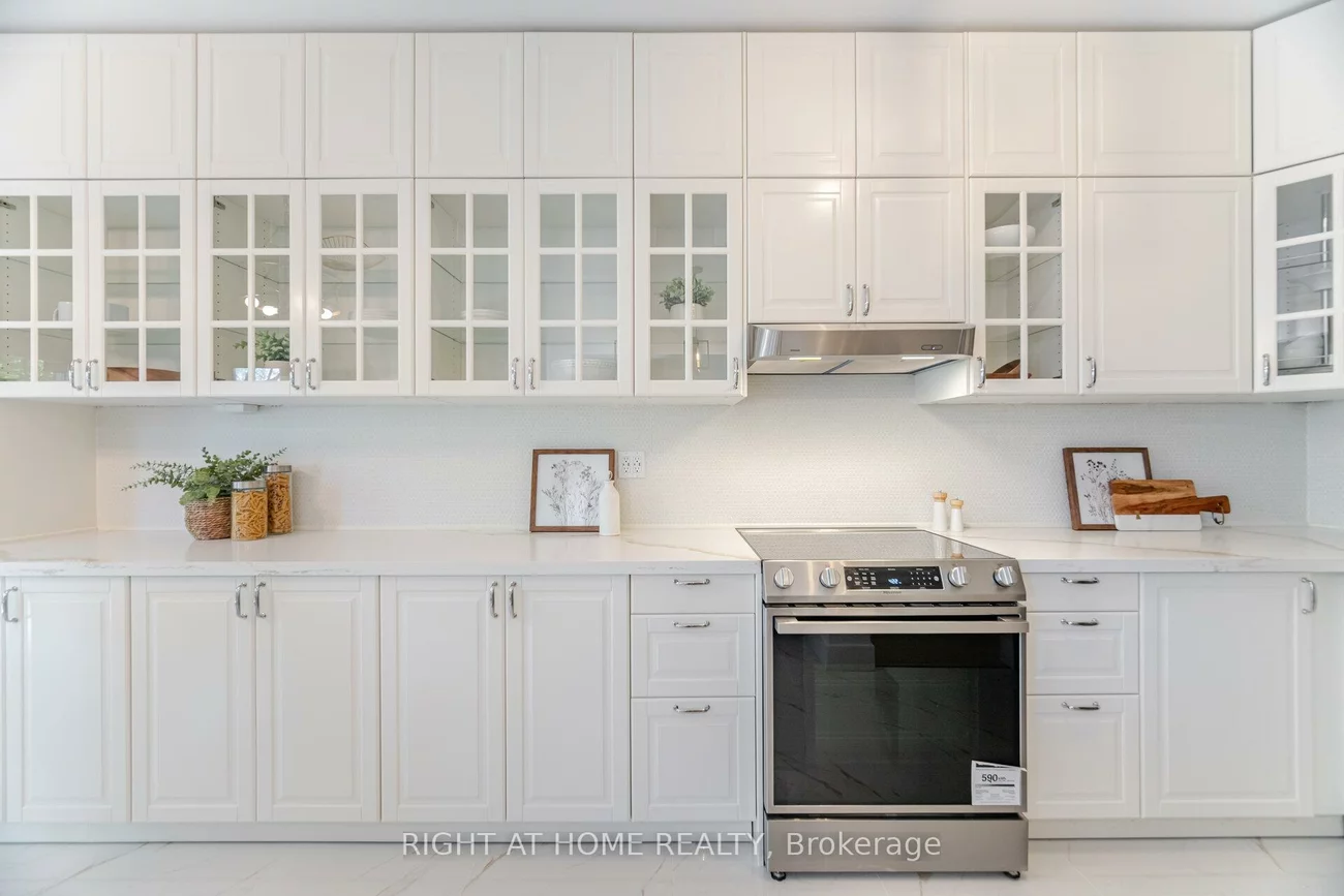 514, Huntington Ridge, Hurontario, Mississauga
