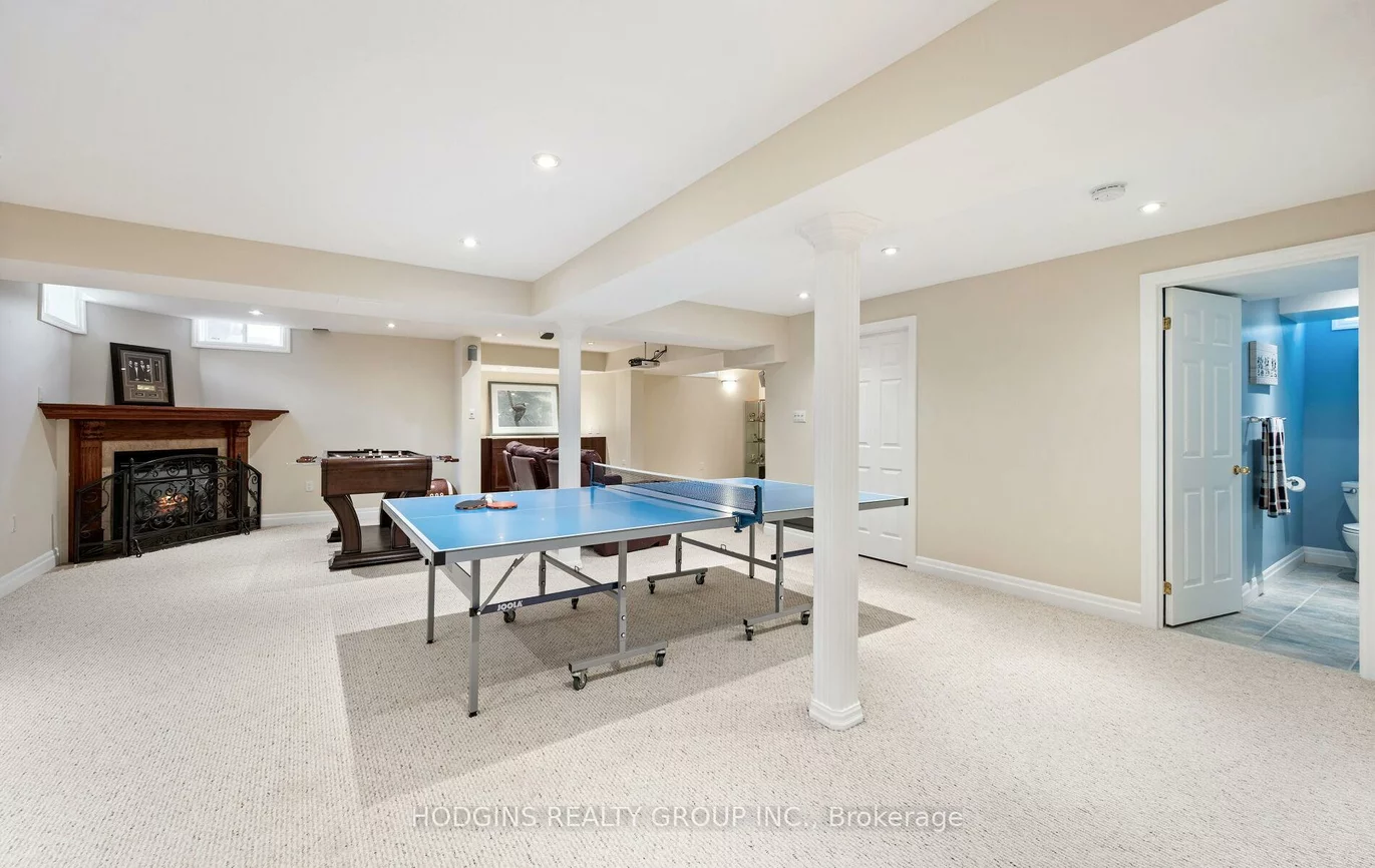 1376, Avon, Meadowvale Village, Mississauga