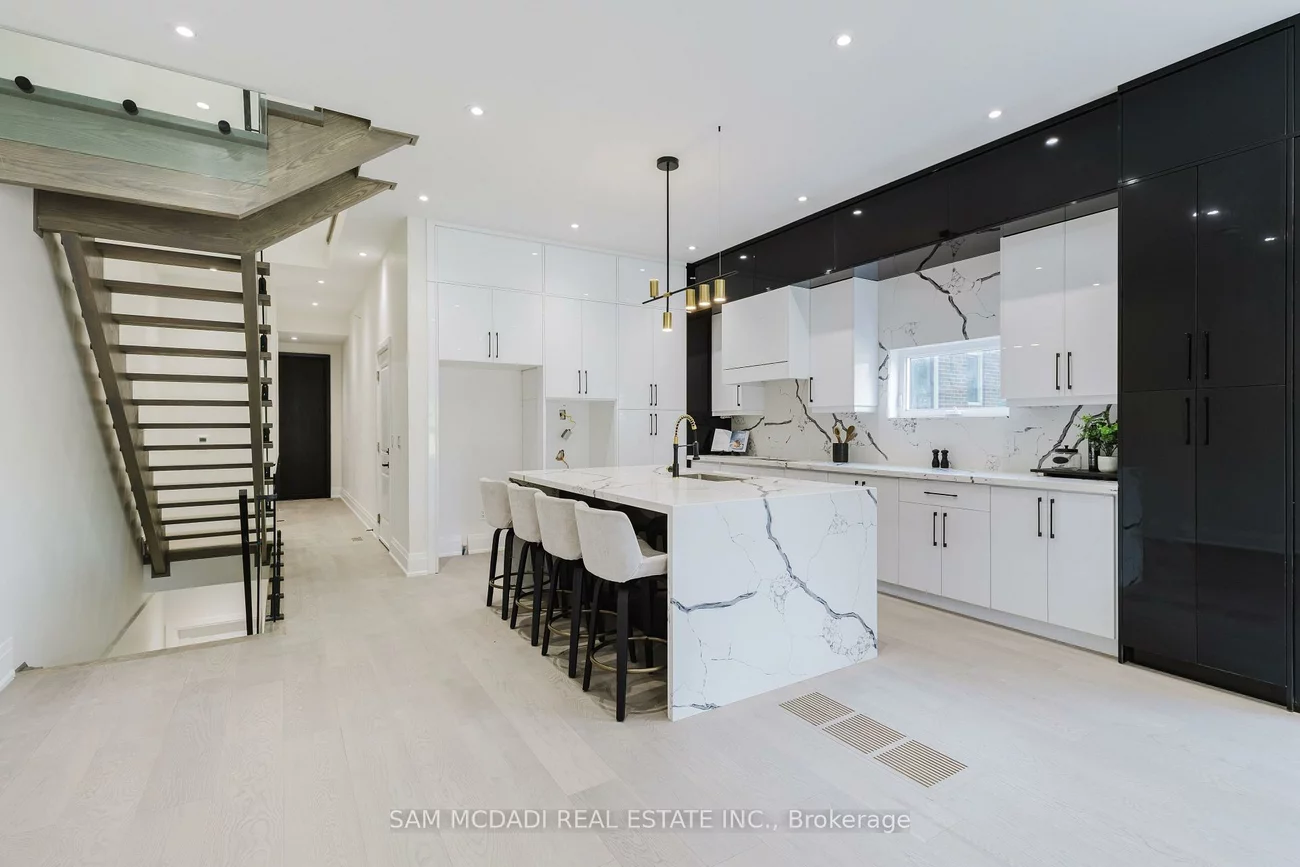 23B, Maple, Port Credit, Mississauga