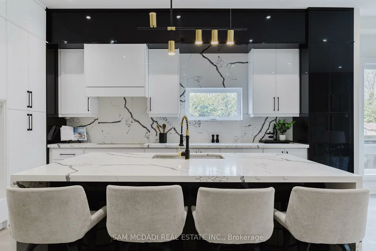 23B, Maple, Port Credit, Mississauga