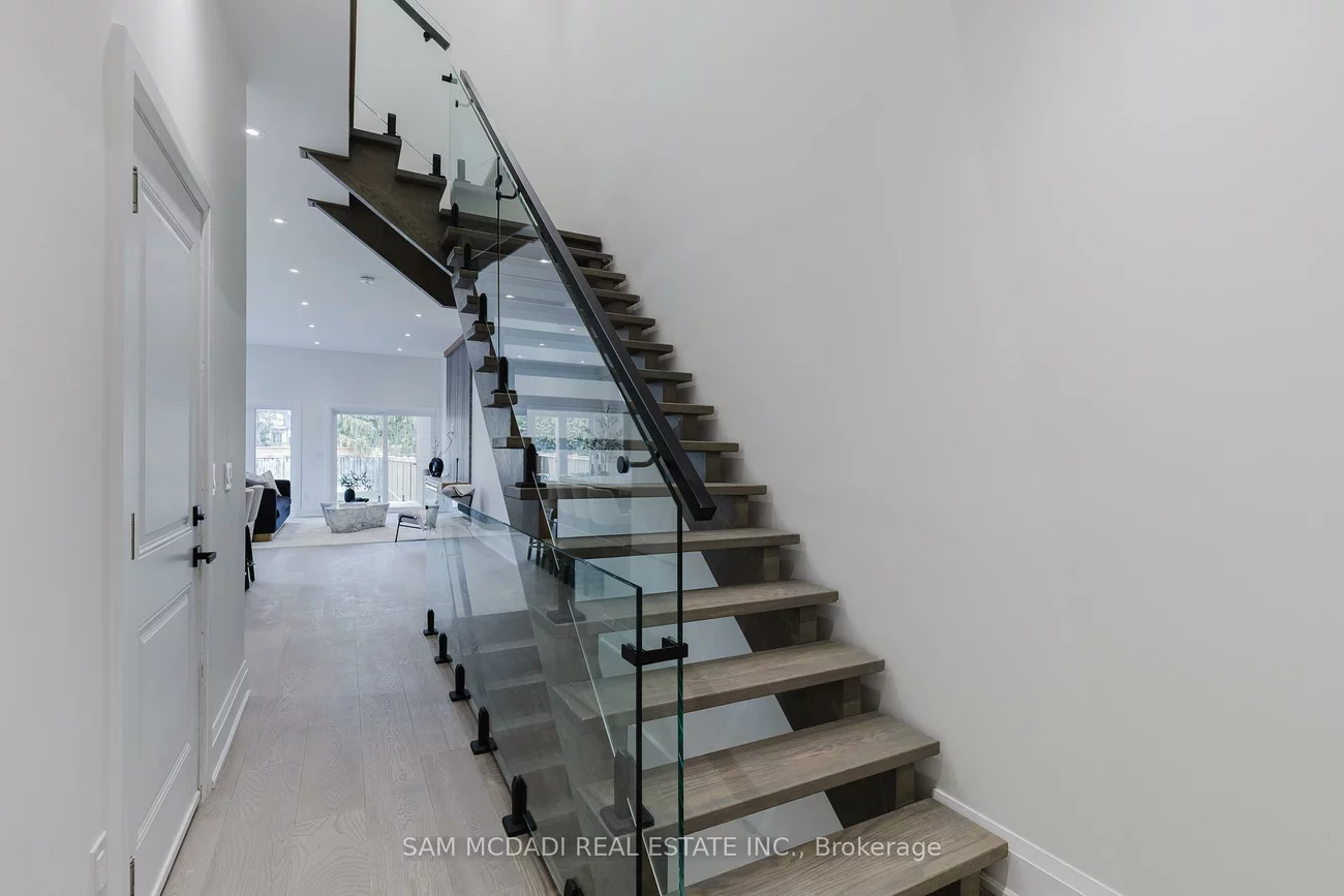 23B, Maple, Port Credit, Mississauga