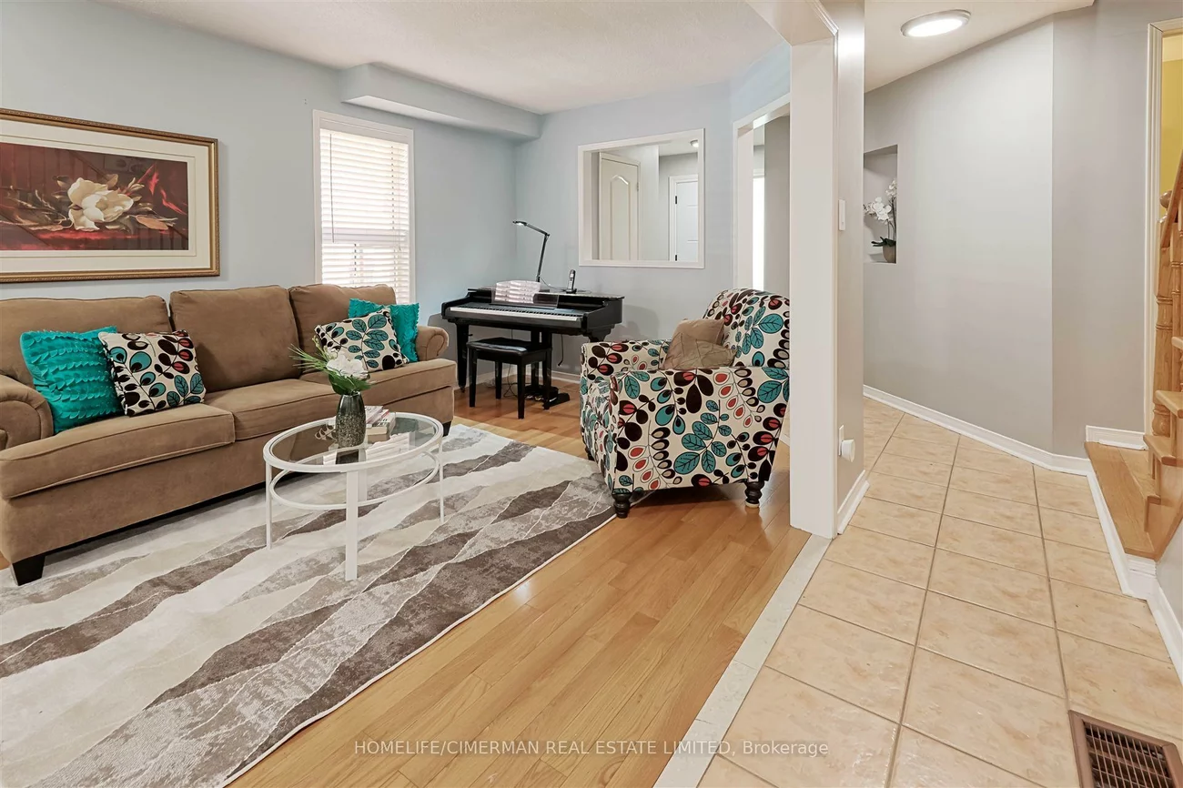 887, Golden Farmer, Meadowvale Village, Mississauga