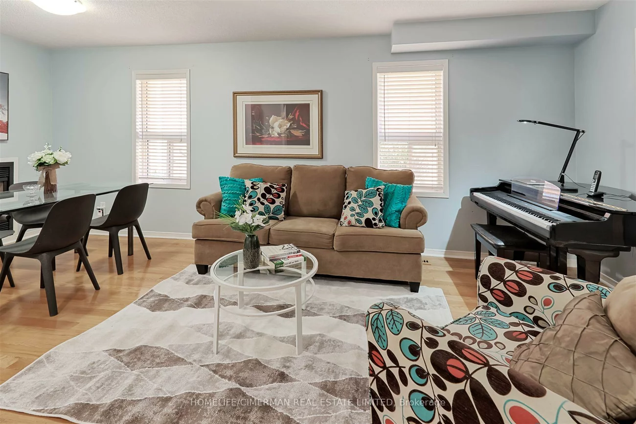 887, Golden Farmer, Meadowvale Village, Mississauga