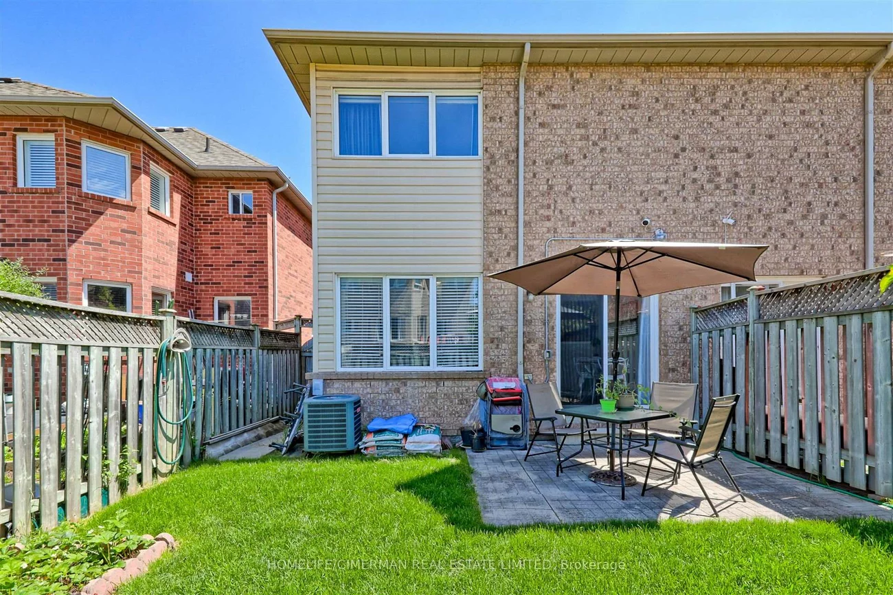887, Golden Farmer, Meadowvale Village, Mississauga