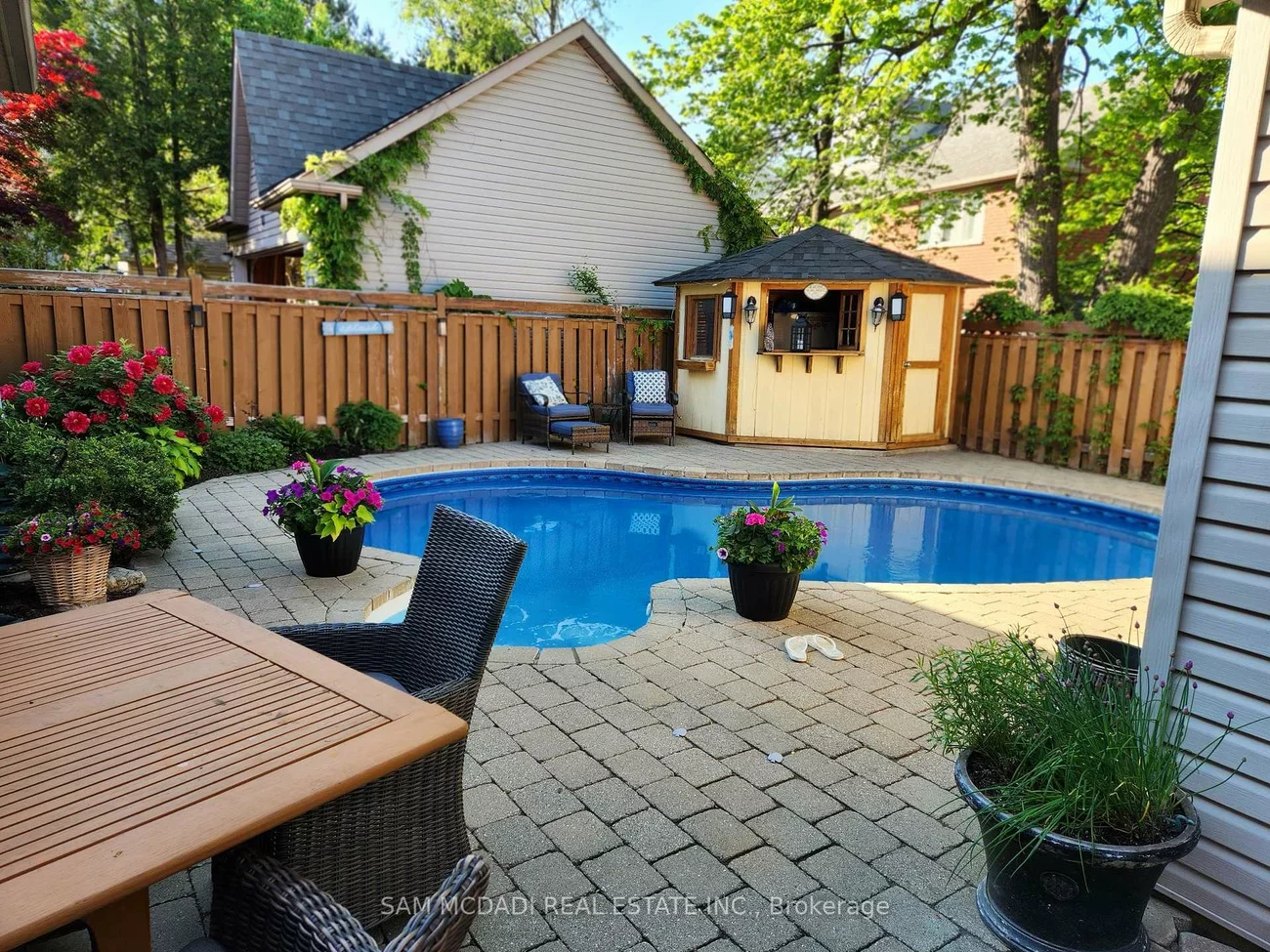 7174, Upton, Meadowvale Village, Mississauga