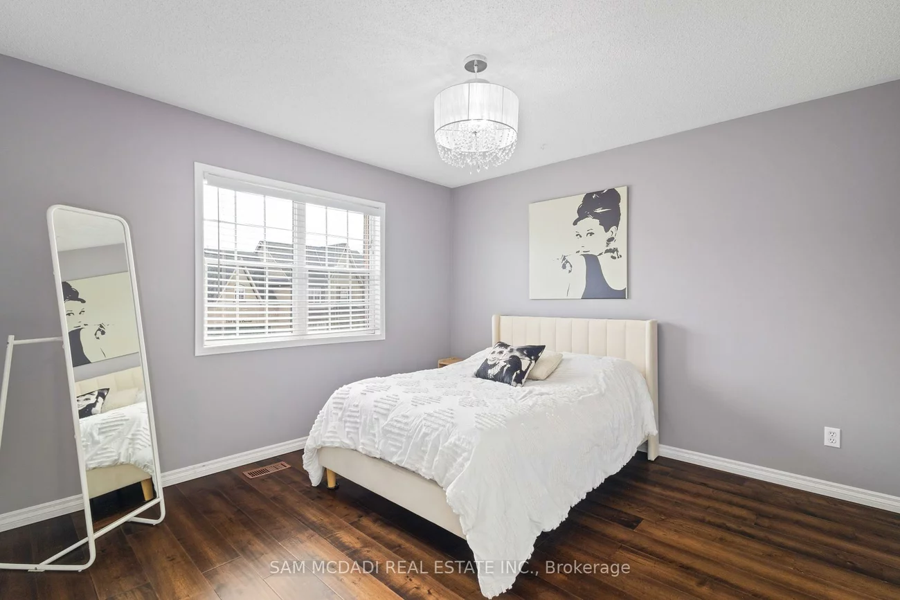 7174, Upton, Meadowvale Village, Mississauga