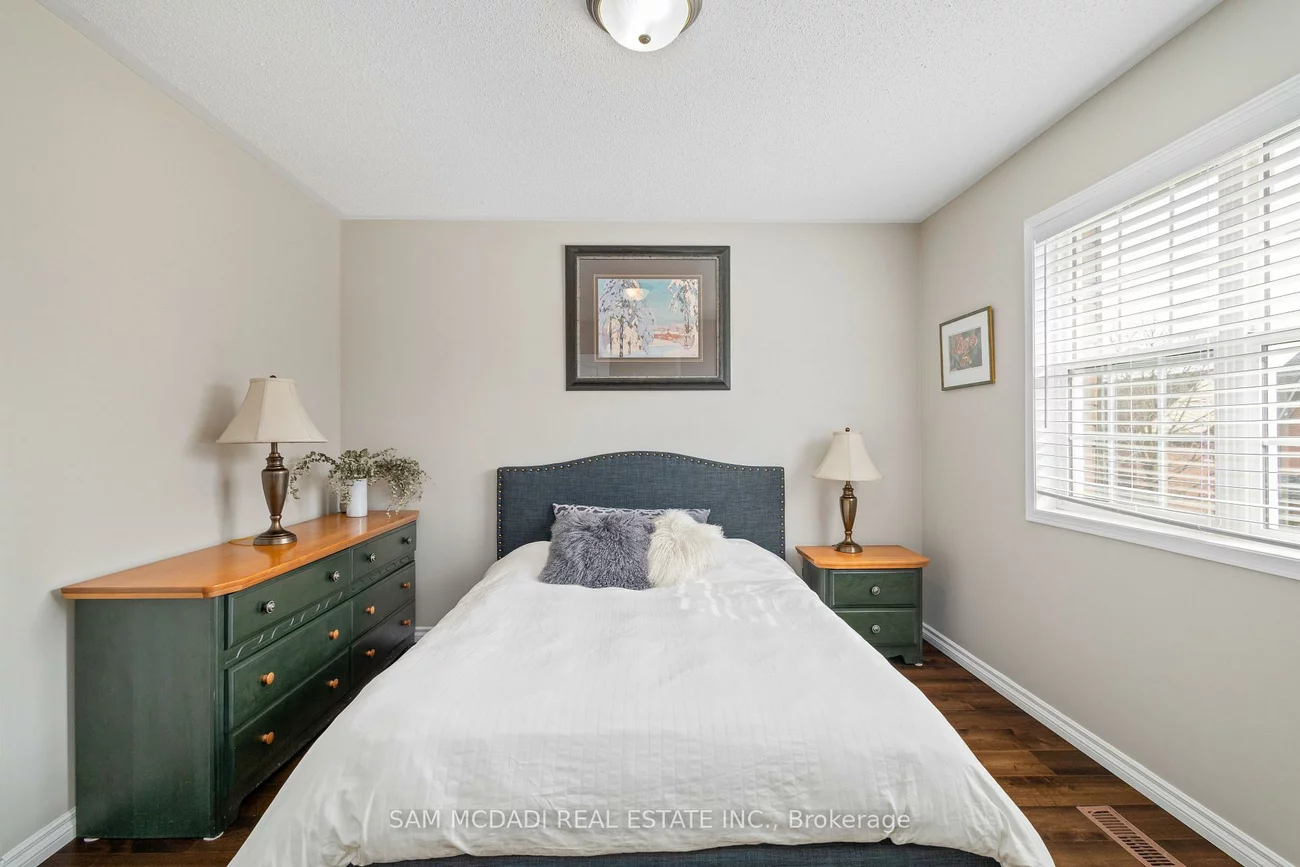 7174, Upton, Meadowvale Village, Mississauga